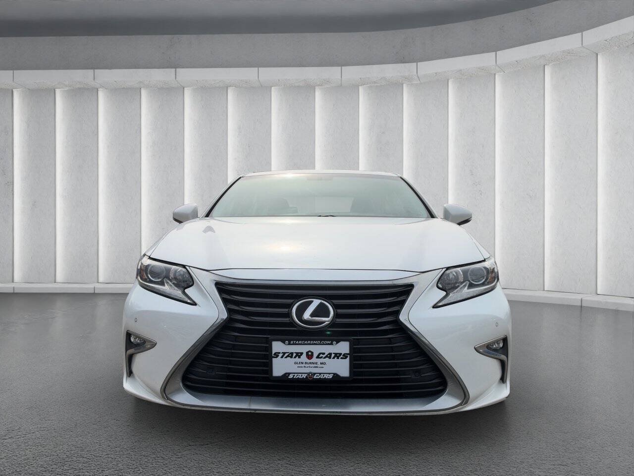 Used 2016 Lexus ES 350 w/ Premium Package w/Wood Trim FWD image 8