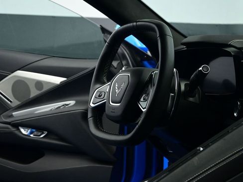 Used 2023 Chevrolet Corvette Stingray w/ Z51 Performance Package image 60