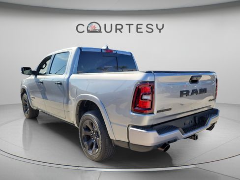 Used 2025 RAM 1500 Big Horn AWD/4WD image 2