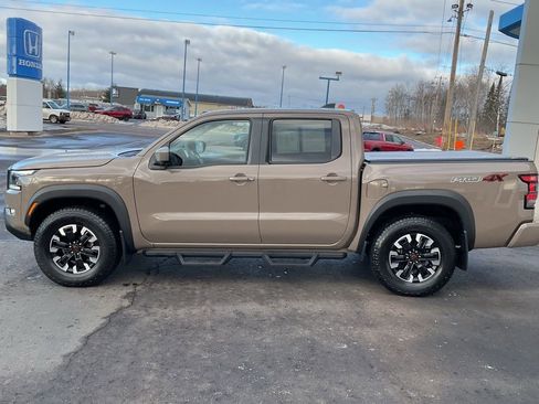 Used 2023 Nissan Frontier PRO-4X w/ Pro Convenience Package image 8