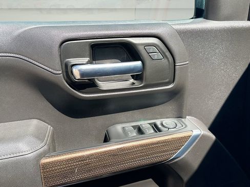 Used 2021 Chevrolet Silverado 1500 LT Trail Boss w/ Bed Protection Package image 17