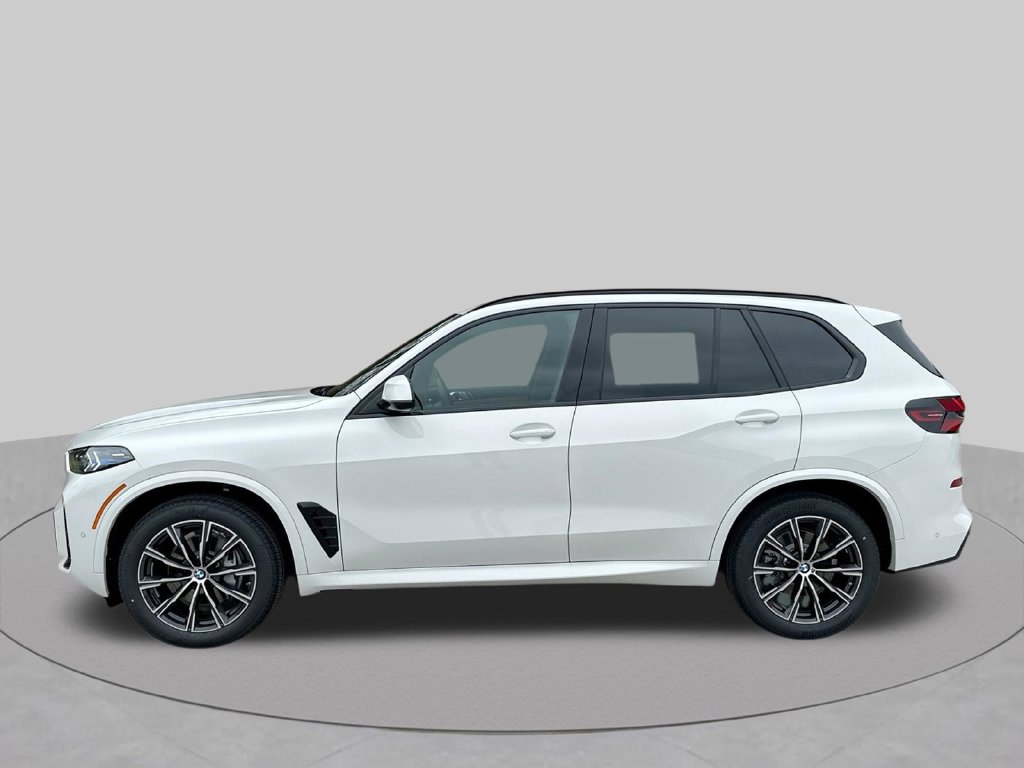 Used 2026 BMW X5 xDrive40i w/ M Sport Package AWD/4WD image 6