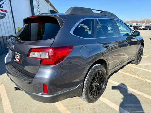 Used 2016 Subaru Outback 2.5i Premium image 8