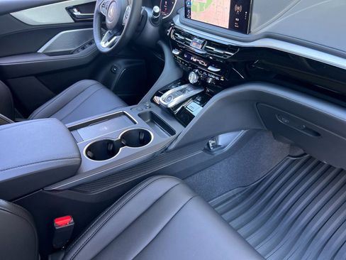 New 2026 Acura MDX SH-AWD image 13