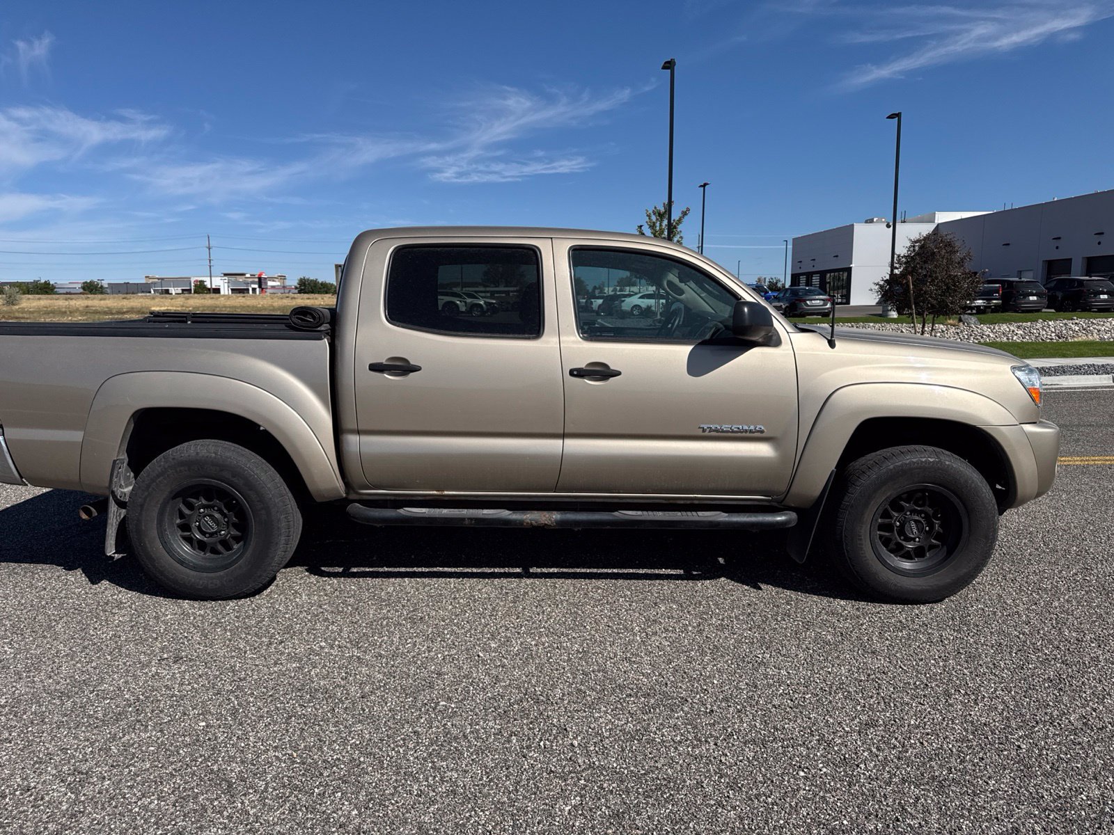 Used 2005 Toyota Tacoma 4x4 Double Cab w/ SR5 Pkg #8 image 8