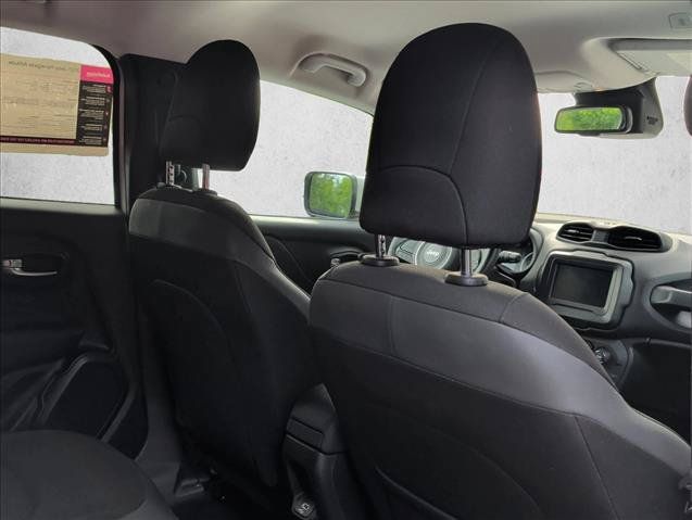 Used 2020 Jeep Renegade Altitude AWD/4WD image 20