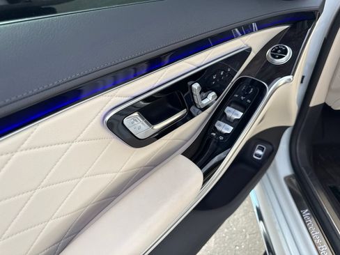 Used 2024 Mercedes-Benz S 580 4MATIC Sedan image 22