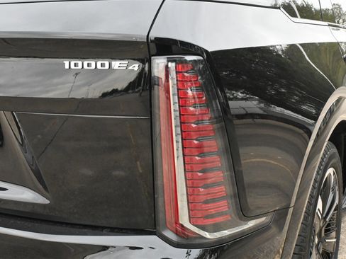 New 2025 Cadillac Escalade IQ Sport 1 image 22