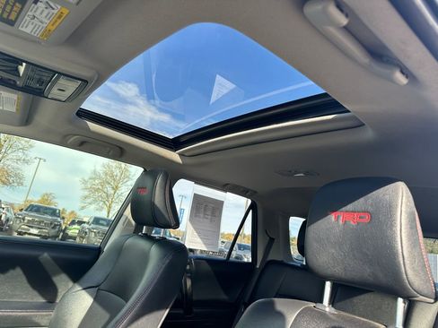 Used 2020 Toyota 4Runner TRD Off-Road Premium image 21