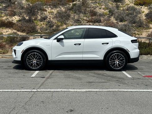 New 2025 Porsche Macan Electric image 2