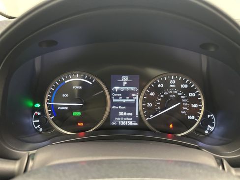 Used 2015 Lexus NX 300h AWD image 19