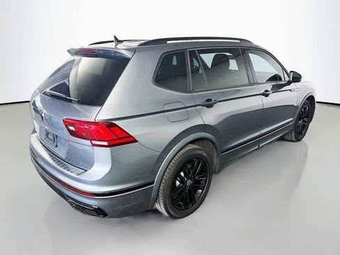 Used 2022 Volkswagen Tiguan SE R-Line FWD image 8
