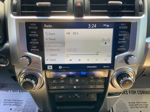 Used 2024 Toyota 4Runner Limited AWD/4WD image 19