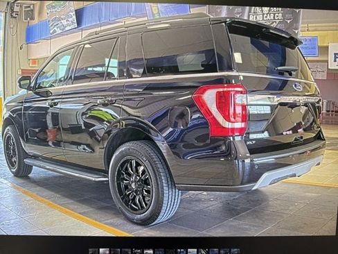 Used 2019 Ford Expedition XLT w/ Equipment Group 202A image 3