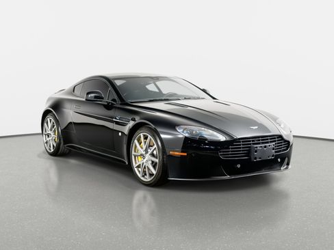Used 2015 Aston Martin V8 Vantage GT image 4