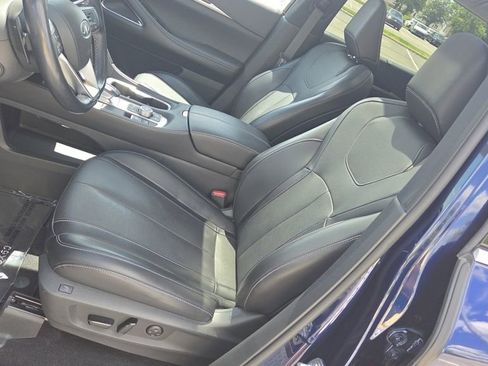 Used 2022 INFINITI QX60 Sensory w/ Vision Package AWD/4WD image 16