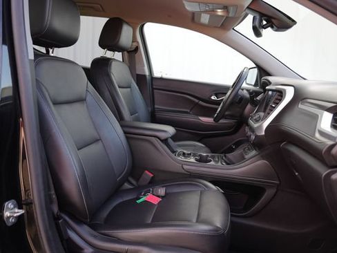 Used 2023 GMC Acadia SLT FWD image 18