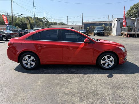 Used 2015 Chevrolet Cruze LT FWD image 8