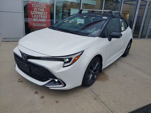 New 2026 Toyota Corolla XSE image 2