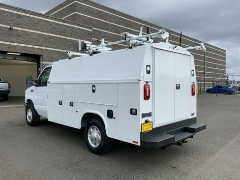 New 2025 Ford E-350 and Econoline 350 Super Duty w/ Power Equipment Group image 6