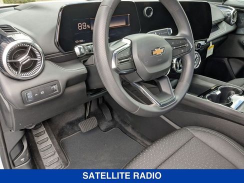 New 2025 Chevrolet Blazer EV LT AWD/4WD image 15