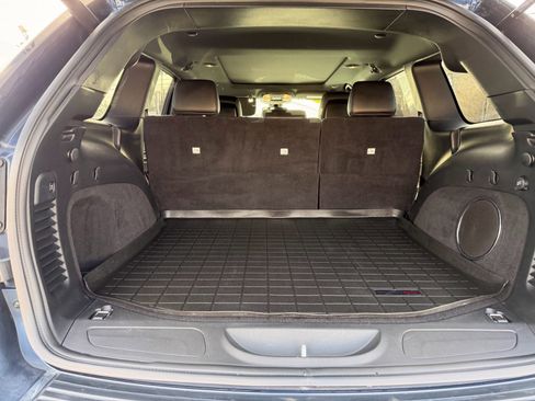 Used 2021 Jeep Grand Cherokee Limited w/ Luxury Group II image 25