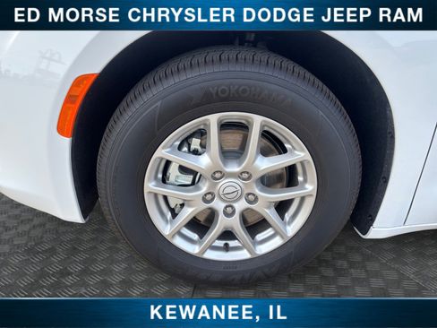 New 2026 Chrysler Voyager LX image 14