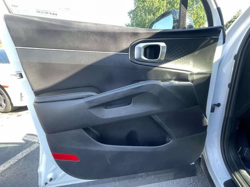 Used 2022 Kia Sorento S w/ Panoramic Sunroof Package FWD image 20