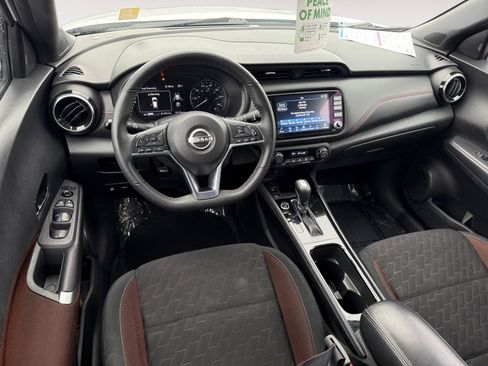 Used 2024 Nissan Kicks SR image 15