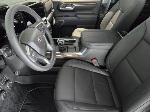 New 2026 Chevrolet Silverado 1500 RST AWD/4WD image 9