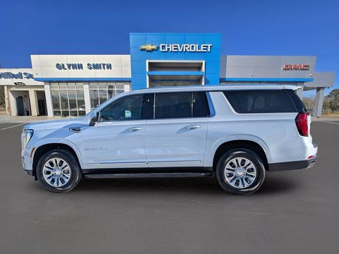 Used 2026 GMC Yukon XL Denali w/ Advanced Technology Package RWD image 14
