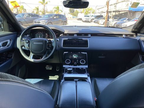 Used 2019 Land Rover Range Rover Velar R-Dynamic SE AWD/4WD image 24