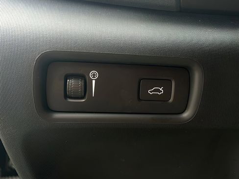 Used 2022 Polestar Polestar 2 image 30