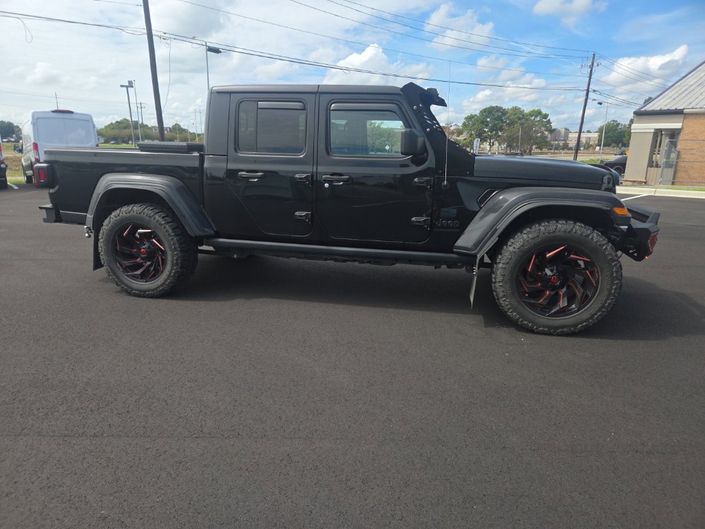 Used 2023 Jeep Gladiator Sport AWD/4WD image 18