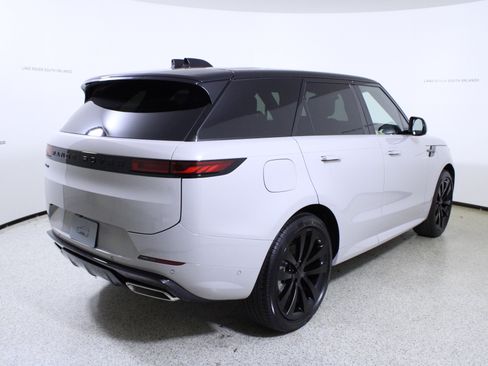 New 2026 Land Rover Range Rover Sport Dynamic SE AWD/4WD image 7