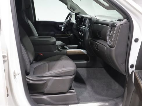 Used 2019 Chevrolet Silverado 1500 LT Trail Boss AWD/4WD image 22