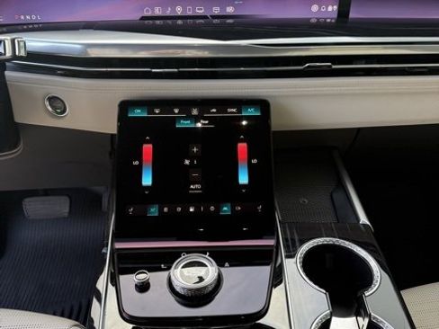 Used 2025 Cadillac Escalade Sport w/ LPO, ONYX Package image 18