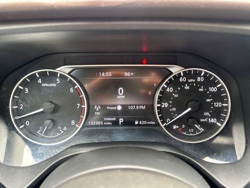 Used 2021 Nissan Rogue SV FWD image 21