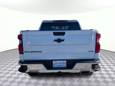Used 2021 Chevrolet Silverado 1500 LTZ w/ Z71 Off-Road Package AWD/4WD image 3