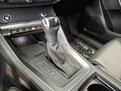 Certified 2025 Audi Q3 2.0T Premium w/ Convenience Package image 17