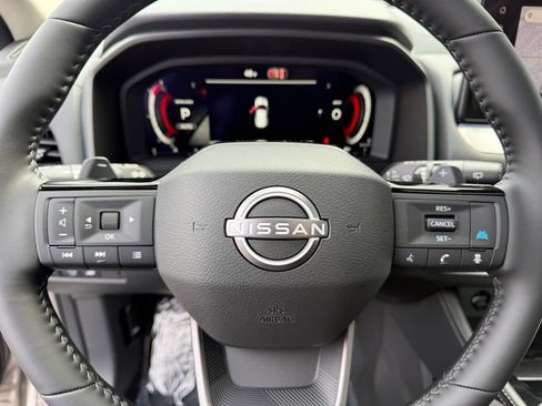 New 2026 Nissan Rogue Platinum image 32