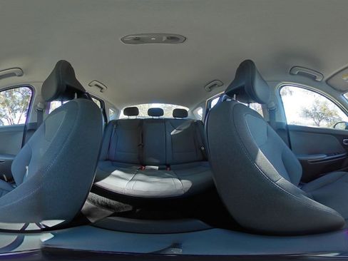 Used 2025 Kia K4 LXS image 36