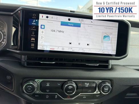 Used 2024 Jeep Gladiator Sport image 21