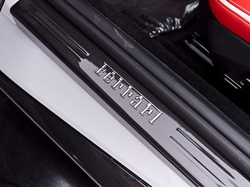 Used 2022 Ferrari Portofino M RWD image 53