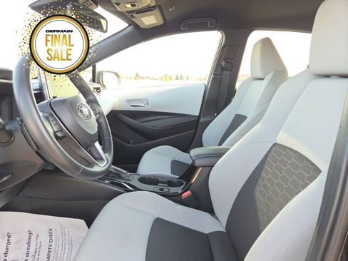 Used 2025 Toyota Corolla SE image 18