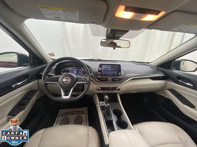 Used 2025 Nissan Altima 2.5 SV FWD image 14