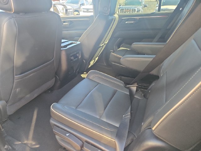 Used 2025 Chevrolet Tahoe Premier RWD image 4