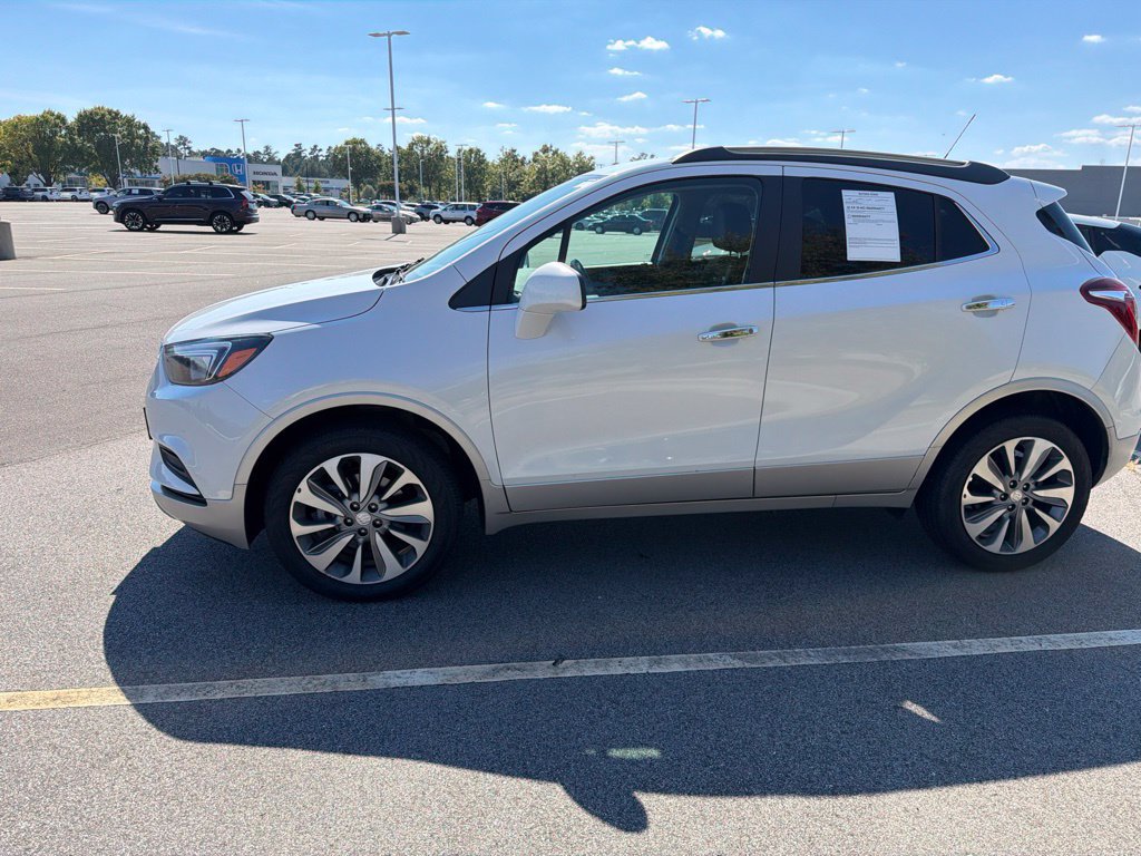 Used 2020 Buick Encore Preferred AWD/4WD image 21