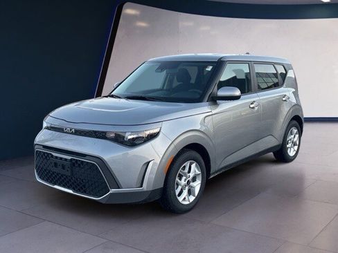 Certified 2023 Kia Soul LX w/ LX Technology Package image 1