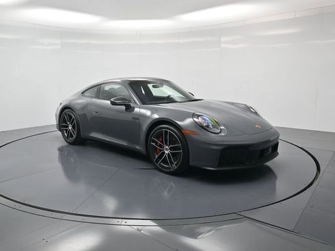 Used 2025 Porsche 911 Carrera 4 GTS image 32